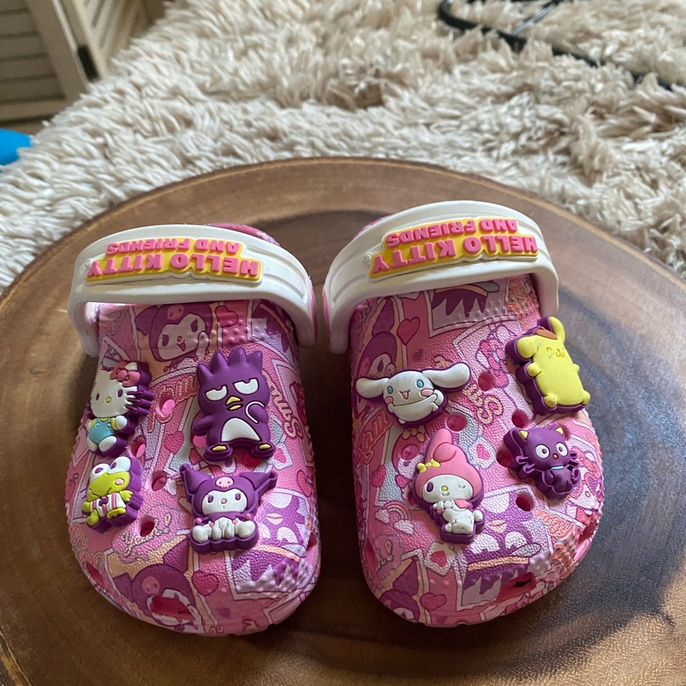 Hello Kitty Crocs size 5C